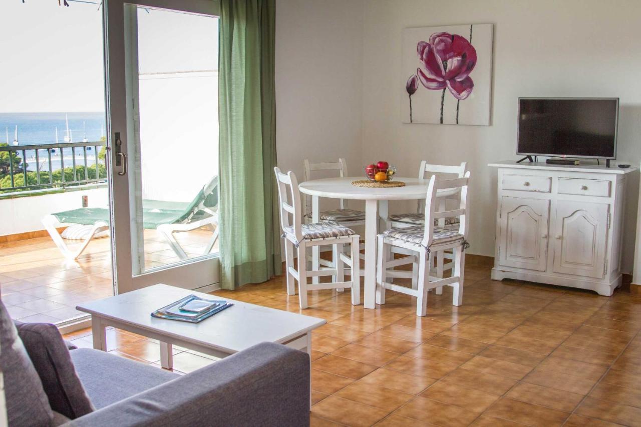 Apartamentos Encanto Del Mar Cala Galdana  Buitenkant foto